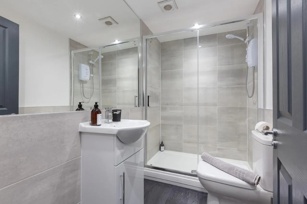 Charles Alexander Short Stay - The Gateway Blackpool Apartment