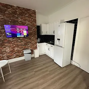  Apartment Suli House- Flats & En-suite-families And Couples Only