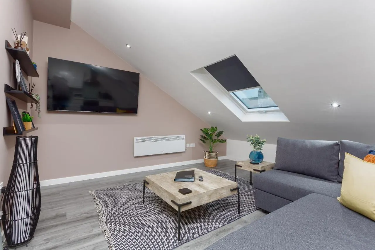 Charles Alexander Short Stay - The Gateway Blackpool Apartment