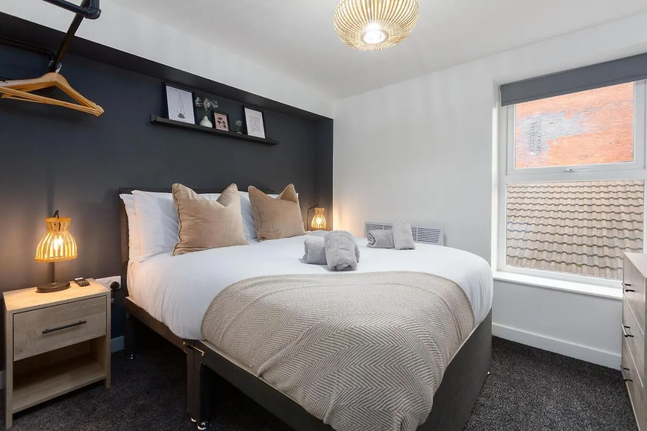 Charles Alexander Short Stay - The Gateway Blackpool Apartment
