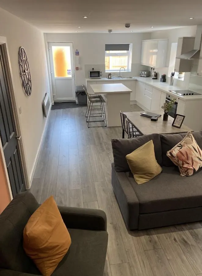 Apartment Charles Alexander Short Stay - The Gateway Blackpool United Kingdom